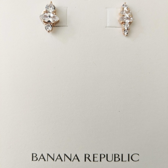Banana Republic Jewelry - NWT Banana Republic Dainty Studs